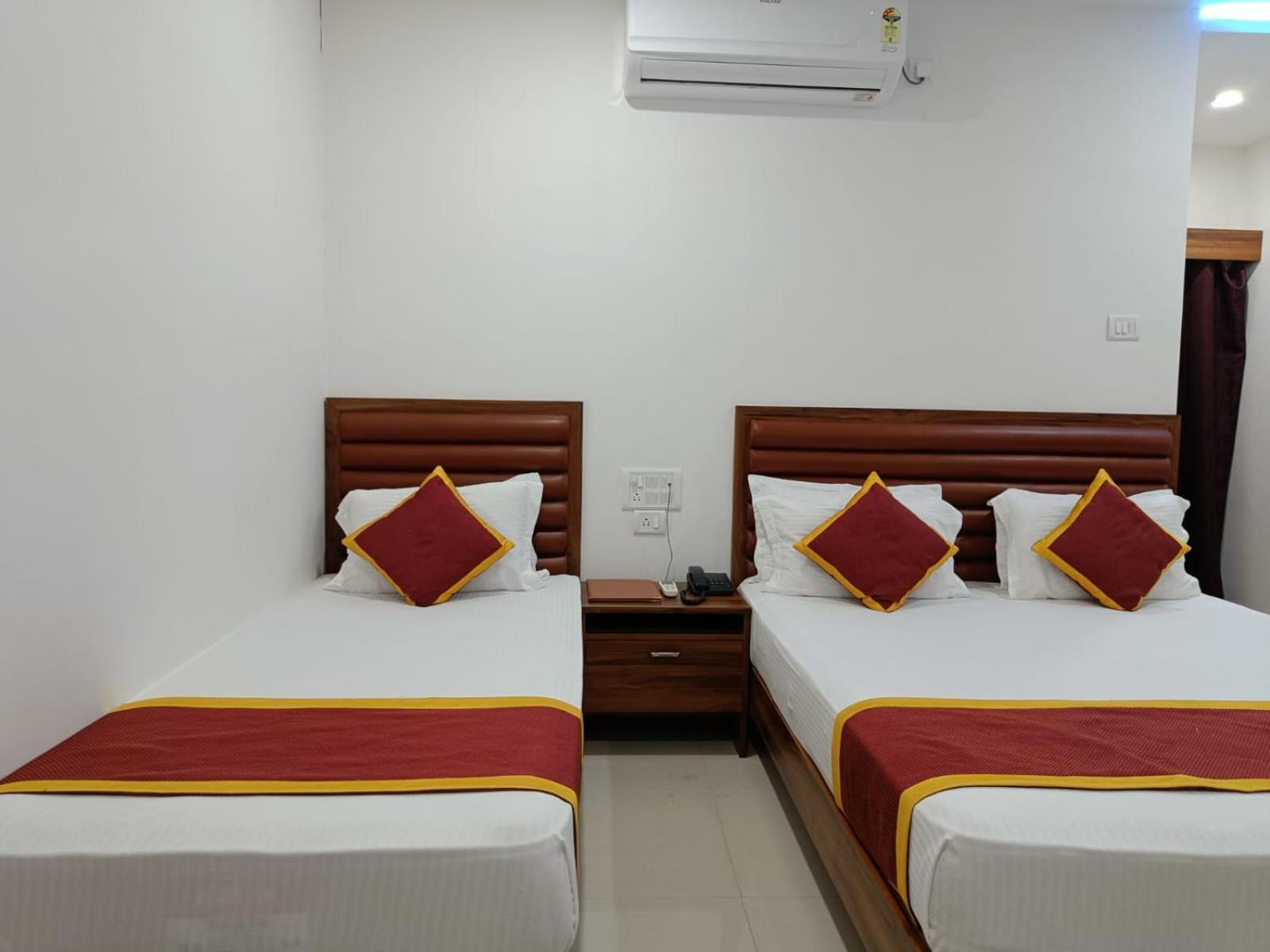 Hotel Executive Inn Hailakandi Екстериор снимка