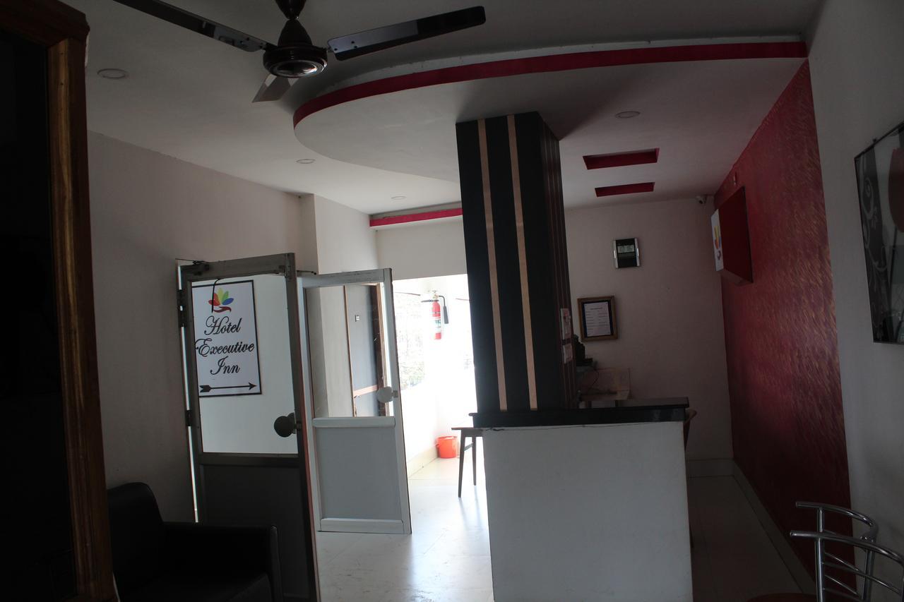 Hotel Executive Inn Hailakandi Екстериор снимка